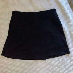 AE black skirt